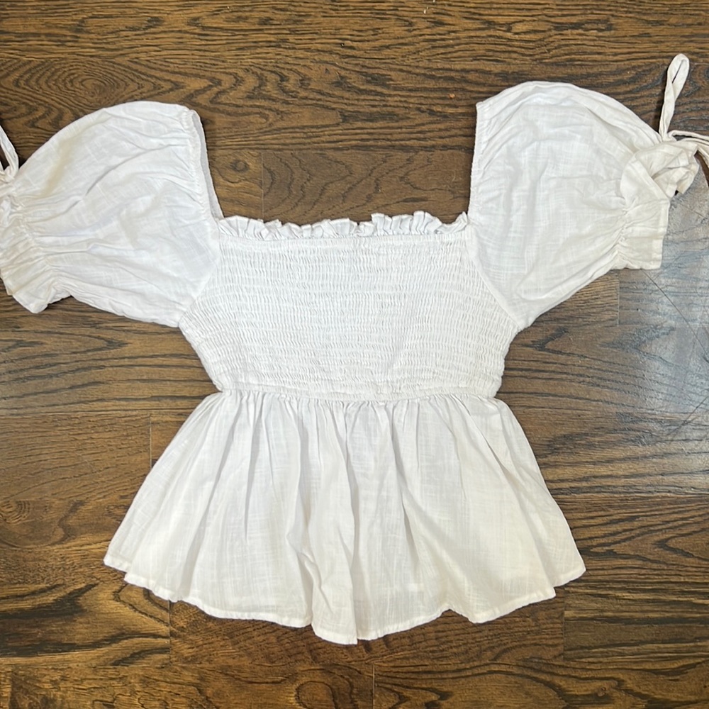 Aiyana Linen Peplum Top Size 4
